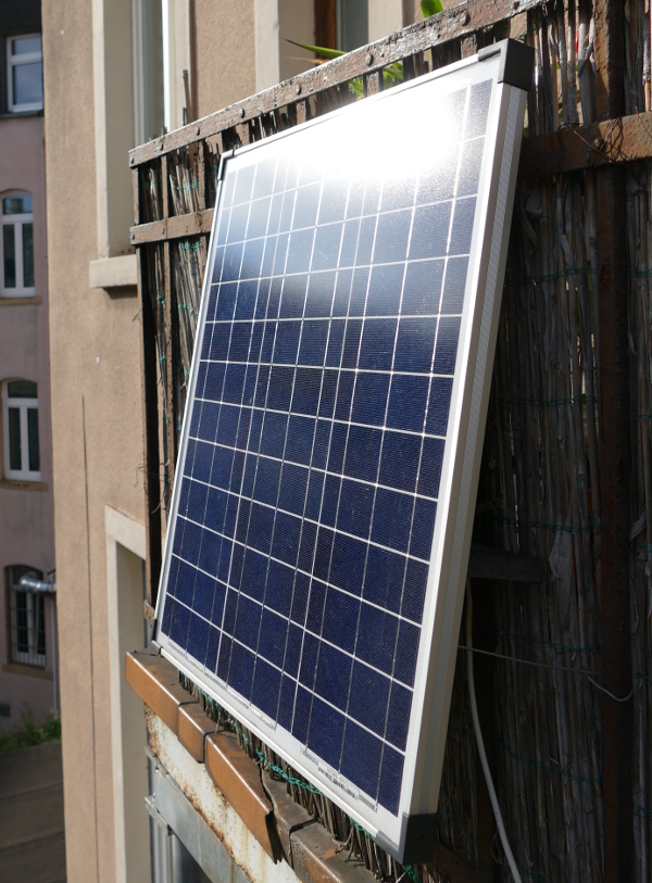 Solarpanel am Balkon 